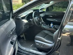 2023 Toyota Venza 2.0L CVT 2WD Premium, чёрный — фото 6