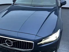 2022 Volvo S60 B4 Luxury, синий — фото 25