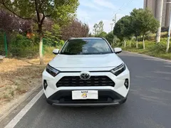 2023 Toyota RAV4 2.0L CVT 2WD Fashion Plus, белый — фото 2