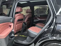 2022 BMW X5 40Li Premium M Sport Package, чёрный — фото 11
