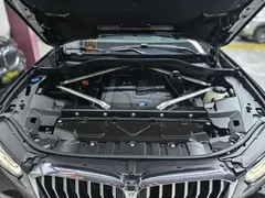 2022 BMW X5 40Li Premium M Sport Package, чёрный — фото 43