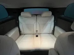 2025 Li Auto i8 Standard, синий — фото 11