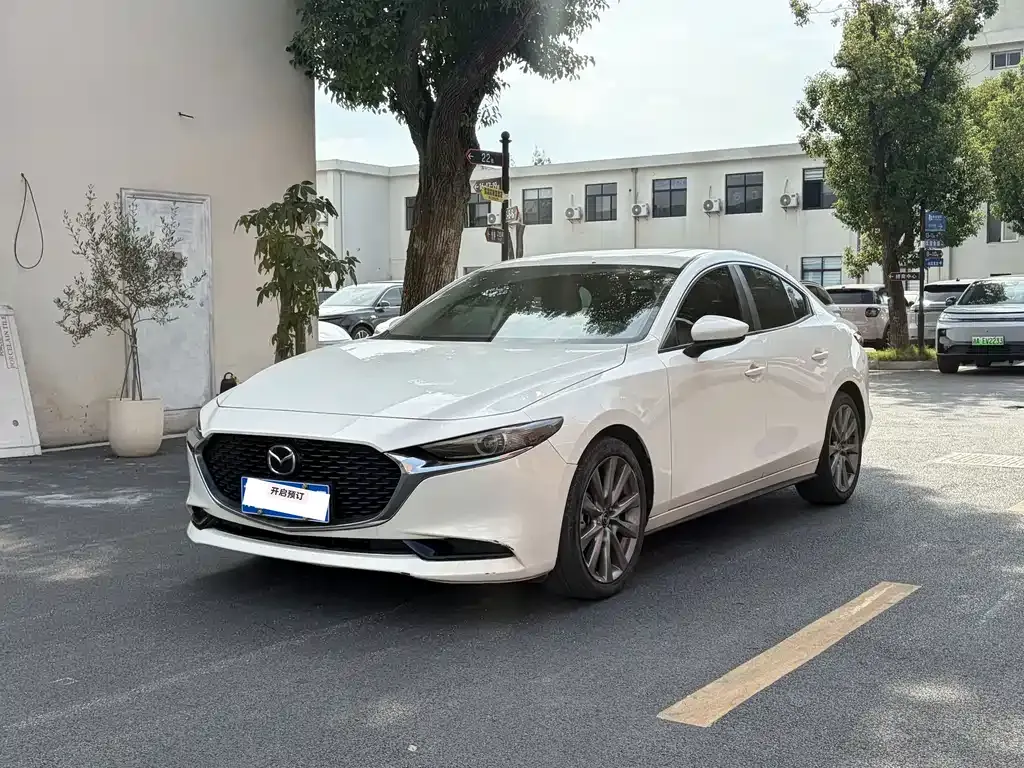 2022 Mazda 3 2.0L AT