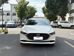 2022 Mazda 3 2.0L AT, белый — фото 3