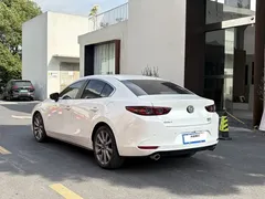 2022 Mazda 3 2.0L AT, белый — фото 7