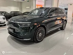 2025 Aito M8 EREV Ultra 53.4kWh 6-seat 192-line LiDAR, зелёный — фото 1