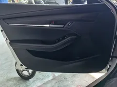 2022 Mazda 3 2.0L AT, белый — фото 7