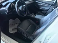 2022 Mazda 3 2.0L AT, белый — фото 9