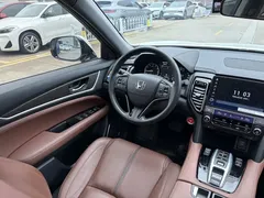 2020 Honda UR-V 370TURBO 2WD Premium, белый — фото 10