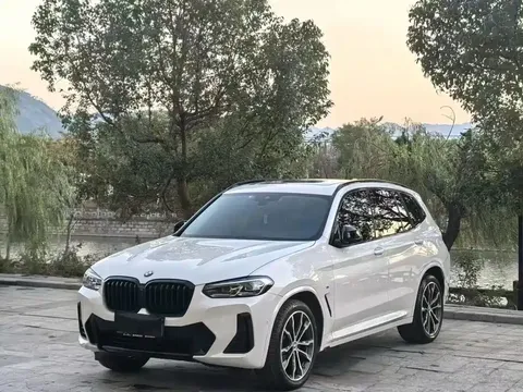 2023 BMW X3 Leading M Night Package