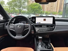 2023 Lexus ES 260 Excellence, белый — фото 13