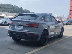 2021 Audi Q5L Sportback 45 TFSI Luxury — фото 3