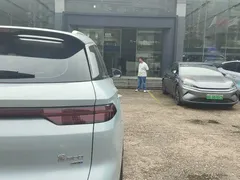 2026 BYD Song Pro DM-i PHEV 220KM Exceed, синий — фото 17