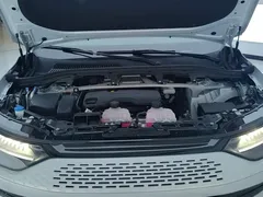 2024 Leapmotor C11 EREV 300 Premium — фото 10