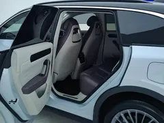 2024 Leapmotor C11 EREV 300 Premium — фото 11
