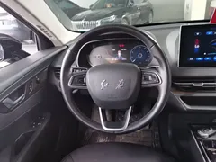 2023 Hongqi E-QM5 Basic Mobility, чёрный — фото 3