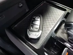 2023 Hongqi E-QM5 Basic Mobility, чёрный — фото 12