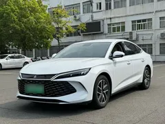 2024 BYD Qin L PHEV 80km Exceed, белый — фото 2