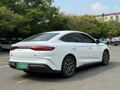 2024 BYD Qin L PHEV 80km Exceed, белый — фото 7