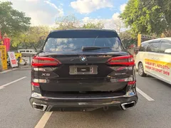 2021 BMW X5 xDrive40i M Sport Package, чёрный — фото 26