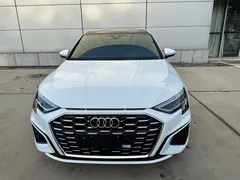 2024 Audi A3 Sportback 35 TFSI Fashion Sport, белый — фото 2