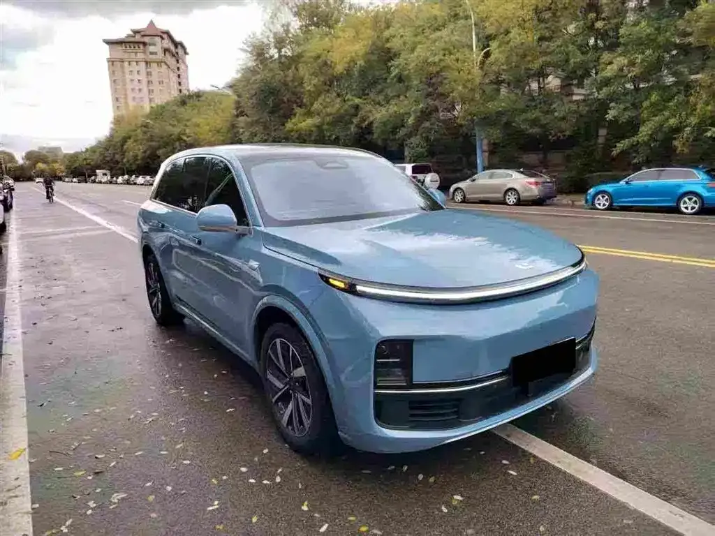 2023 Li Auto L8