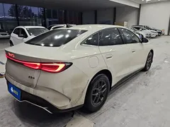 2024 BYD Seal 06 DM-i PHEV 80km Luxury, белый — фото 3