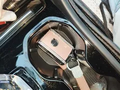 2023 Volvo XC40 Luxury, белый — фото 12