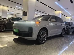 2025 Li Auto L9 Smart Refresh — фото 2