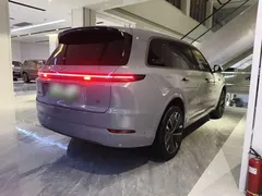2025 Li Auto L9 Smart Refresh — фото 7