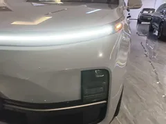 2025 Li Auto L9 Smart Refresh — фото 24