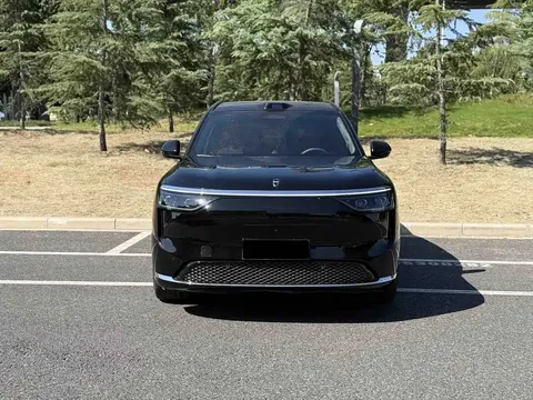 2025 Aito M8 EV Max+ 6-Seat Long Range 192-line Lidar