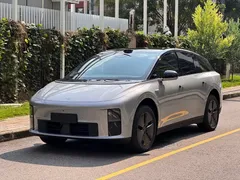 2026 Li Auto i6 2WD Standard — фото 1