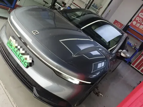 2024 Zeekr 007 EV 4WD 100kWh