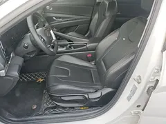 2022 Hyundai Elantra 1.5L CVT GLX Elite, белый — фото 20