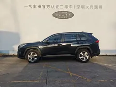 2022 Toyota RAV4 2.0L CVT 2WD Fashion, чёрный — фото 7