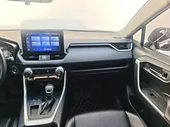 2022 Toyota RAV4 2.0L CVT 2WD Fashion, чёрный — фото 12