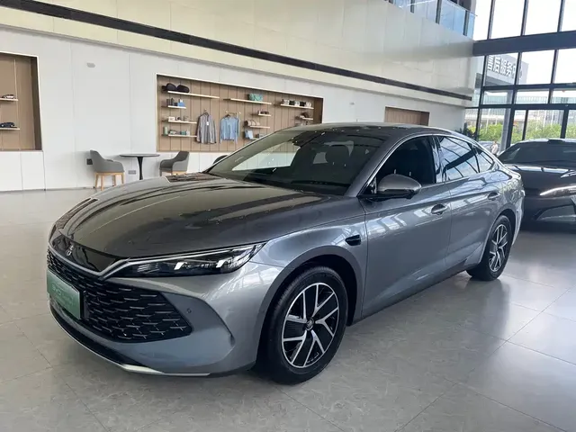 2025 BYD Qin L PHEV Smart Driving 120km