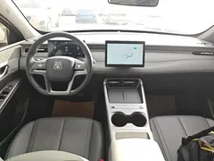 2025 BYD Qin PLUS DM-i PHEV Smart Driving 128km Advance, белый — фото 10