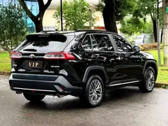 2023 Toyota Wildlander 2.0L CVT 2WD Luxury Plus, чёрный — фото 9