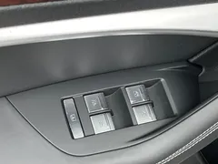 2023 Audi A6L 55 TFSI quattro Premium Sport, чёрный — фото 23