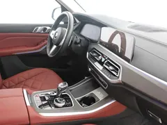 2022 BMW X5 30Li Premium M Sport Package, чёрный — фото 11