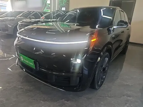 2023 Li Auto L8