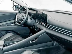 2022 Hyundai Elantra 1.5L CVT GLX Elite, белый — фото 17