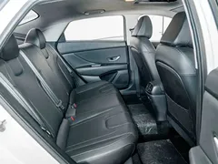 2022 Hyundai Elantra 1.5L CVT GLX Elite, белый — фото 20