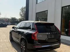 2023 Volvo XC90 B5 Luxury 5-seat, чёрный — фото 5