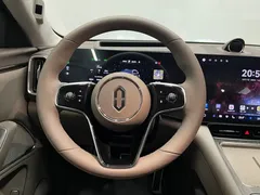 2025 Aito M8 EV Max+ 6-seat 4WD 192-line LiDAR, чёрный — фото 30