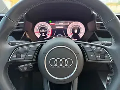 2022 Audi A3 Sportback 35 TFSI Luxury Sport, белый — фото 11