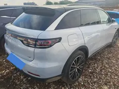 2026 Leapmotor C11 EREV 300 Lidar — фото 8