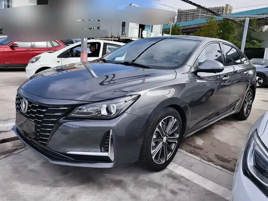 2022 Changan Raeton PLUS Blue Whale 1.5T DCT Premium